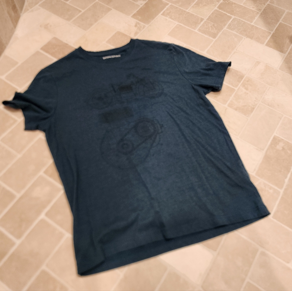 Banana Republic Men's Graphic T-shirt in Everblue M